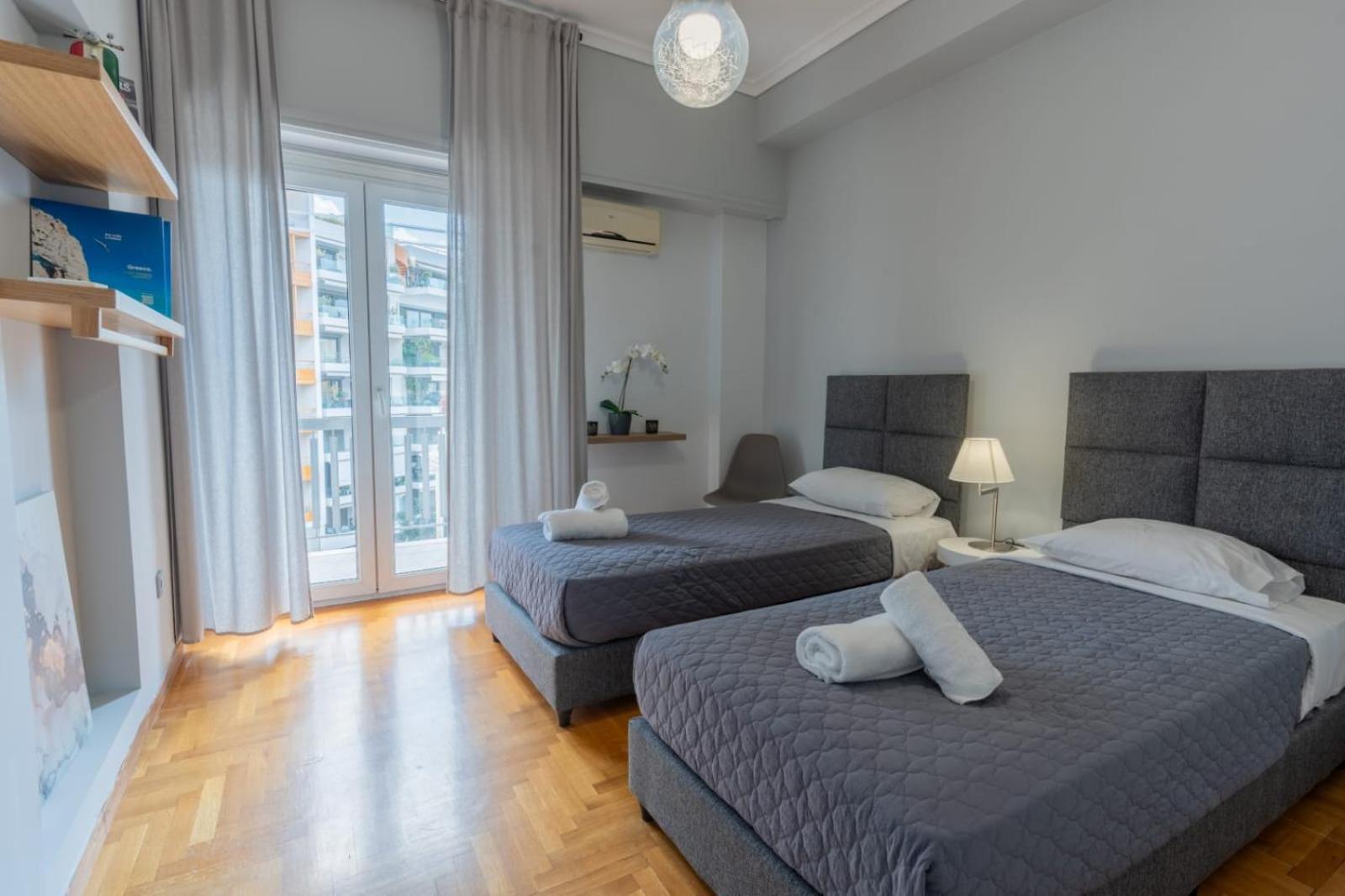 Apartment Oasis - Timeless Comfort At The Acropolis *